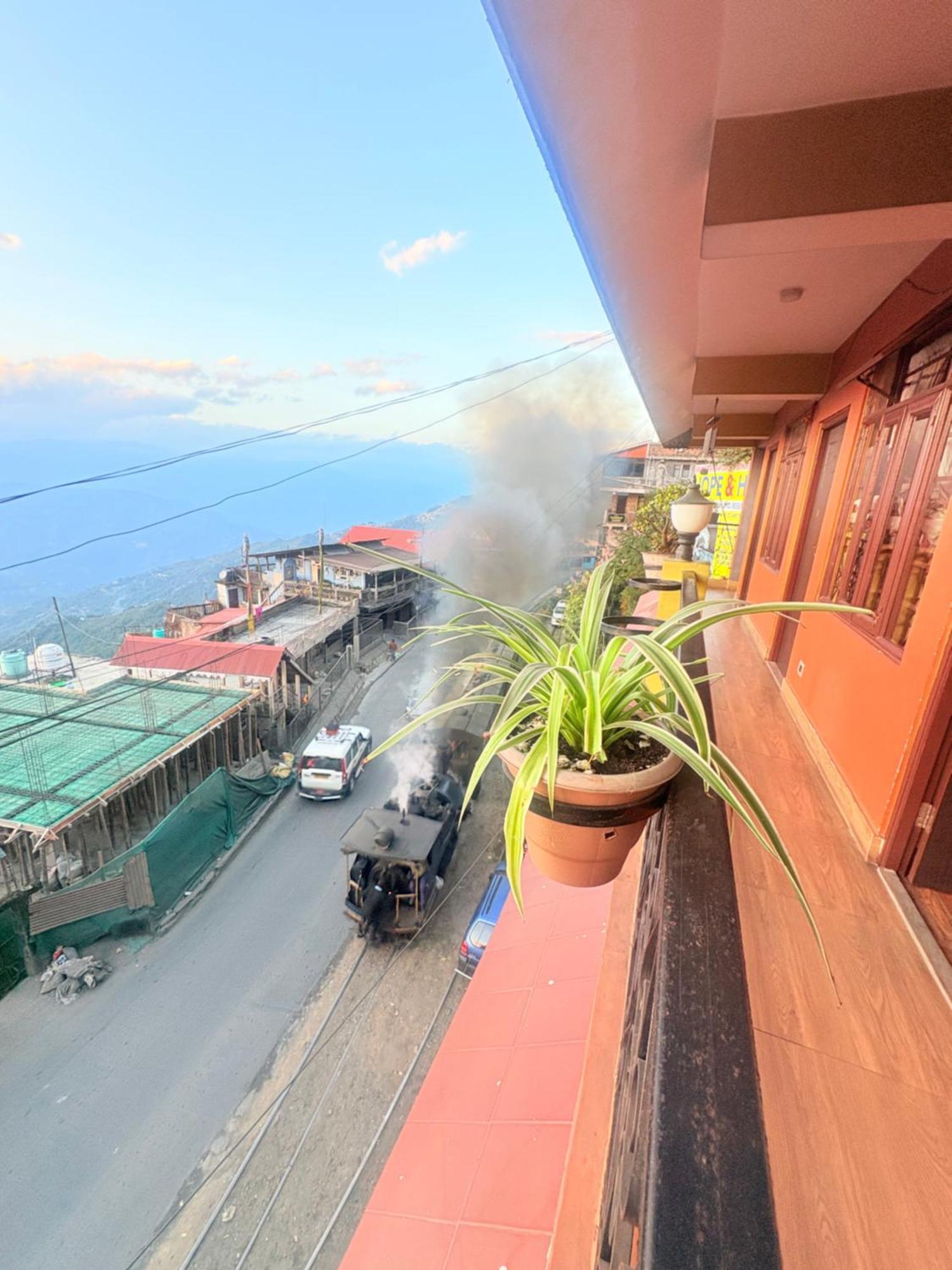 Swarna Kamal Homestay ダージリン エクステリア 写真